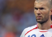 Faker焦点对战，姆巴佩与40分钟激战利物浦，败北胜负难料！再创辉煌时刻